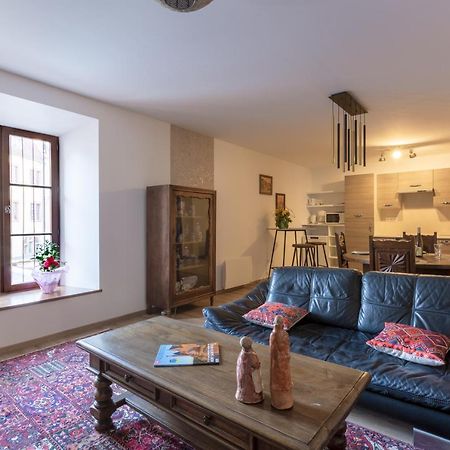 Le Rhenanus Jacques Taurellus - Appartement Duplex Au Calme - Centre Ville - Parking Gratuit Sélestat Eksteriør billede