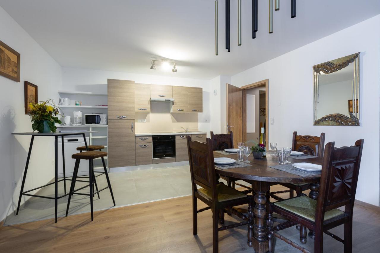 Le Rhenanus Jacques Taurellus - Appartement Duplex Au Calme - Centre Ville - Parking Gratuit Sélestat Eksteriør billede
